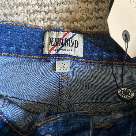 Flare jeans - Picture 4 of 4